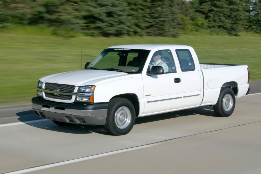  Chevrolet Silverado Hybrid 2004 года  (фото 21 из 24)